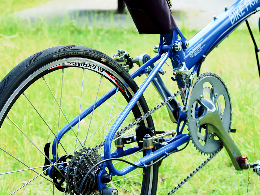 多段ギア・変速機が付いているミニベロ・折りたたみ自転車の写真