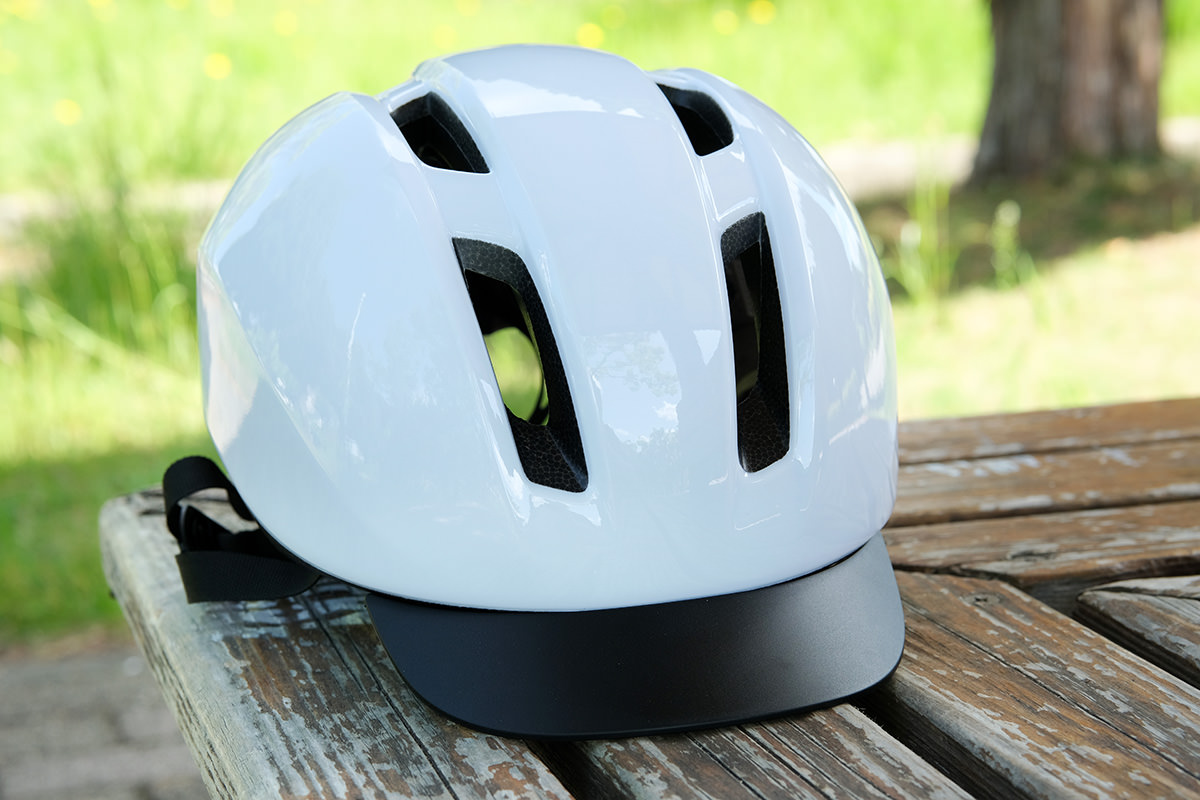 OGKカブトの自転車用ヘルメット「SB-03」の写真