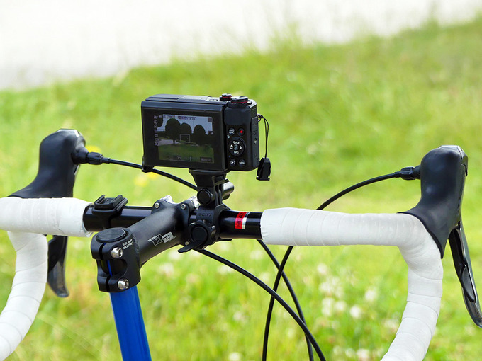 自転車のハンドルにカメラを固定するマウントはコレがおすすめ｜3WAY雲台みたいに使えるよ - MINI VELO 道（ミニベロロード）